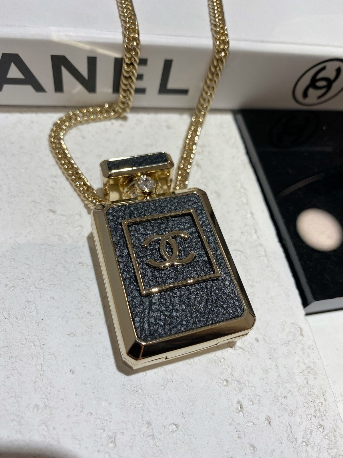 18K  Chanel No.5 Perfume Pendant Vintage Necklace