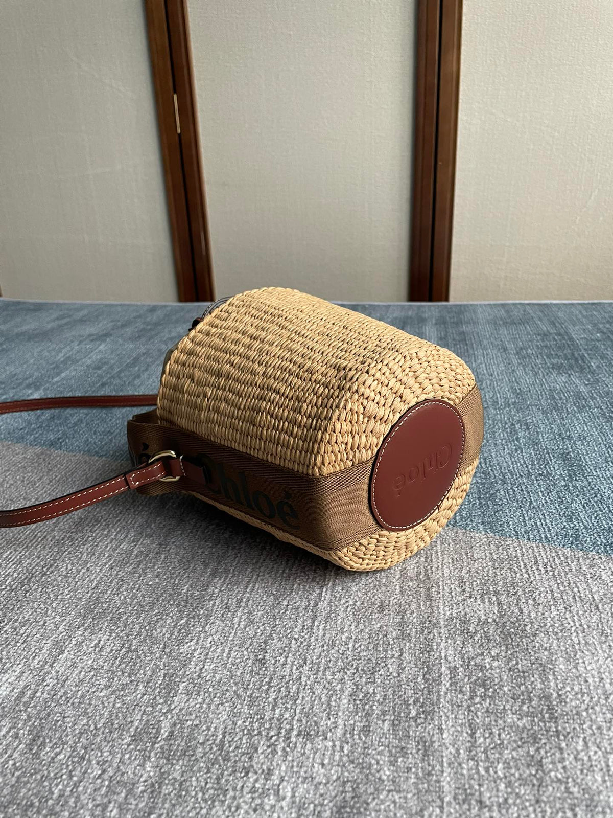 SMALL WOODY BASKET 17 IN NATURAL FIBERS BROWN WEBBING DARK BROWN CALFSKIN