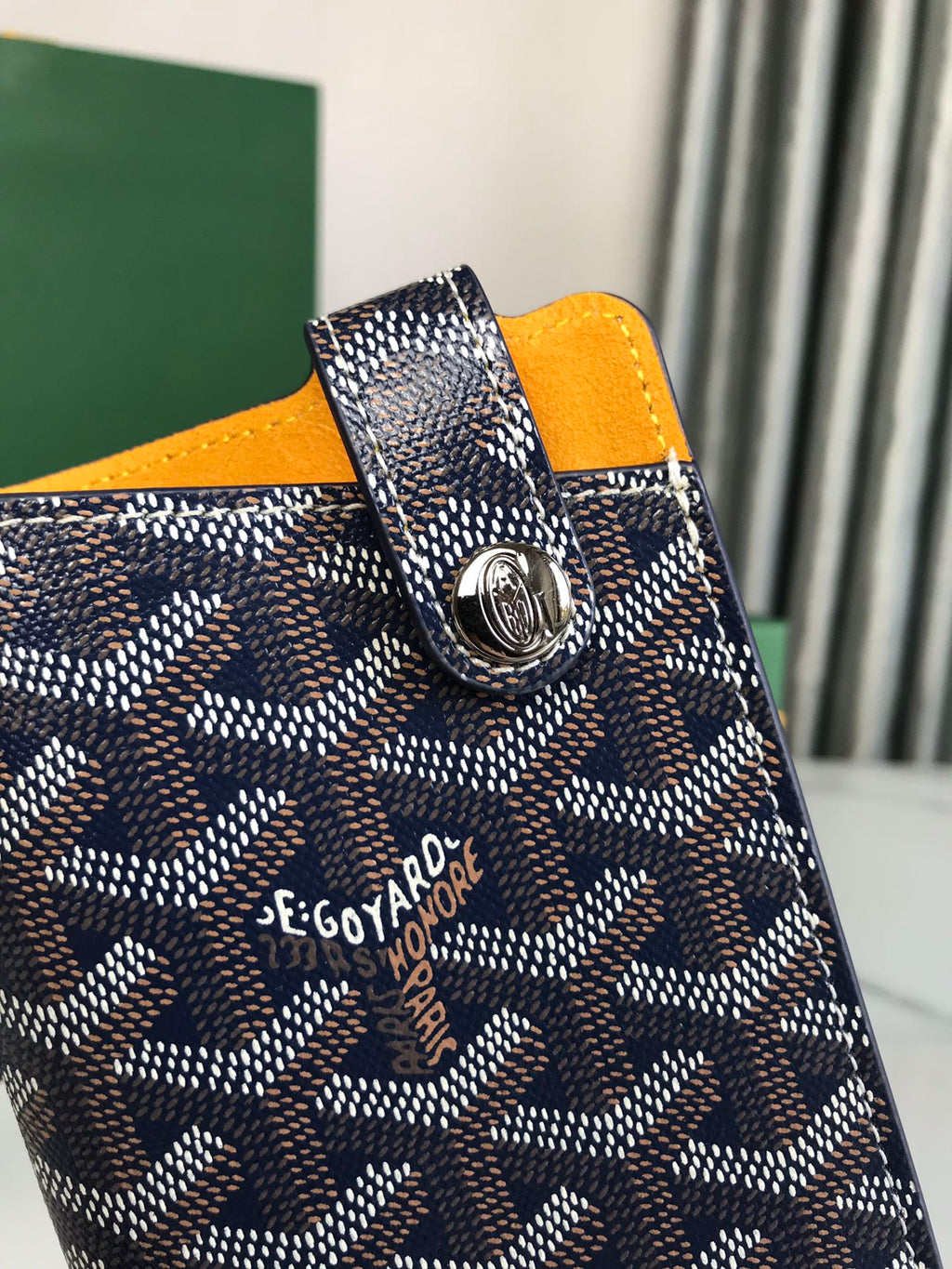 MONTMARTRE GM CASE 18 IN NAVY BLUE GOYARDINE CANVAS