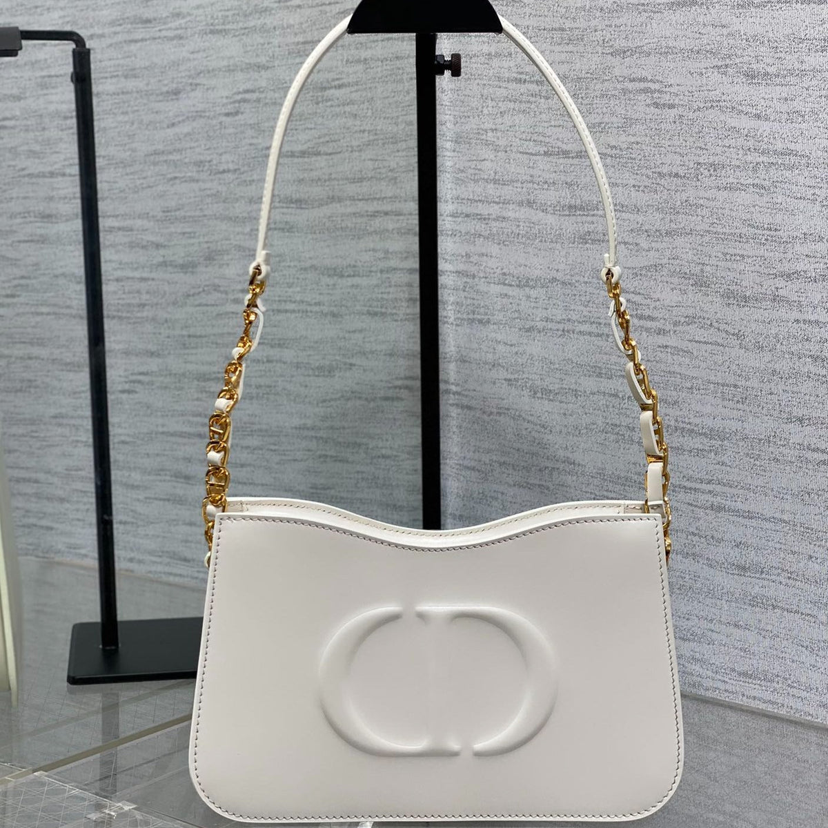 DIOR HOBO SIGNATURE 23  BAG IN WHITE LAMBSKIN
