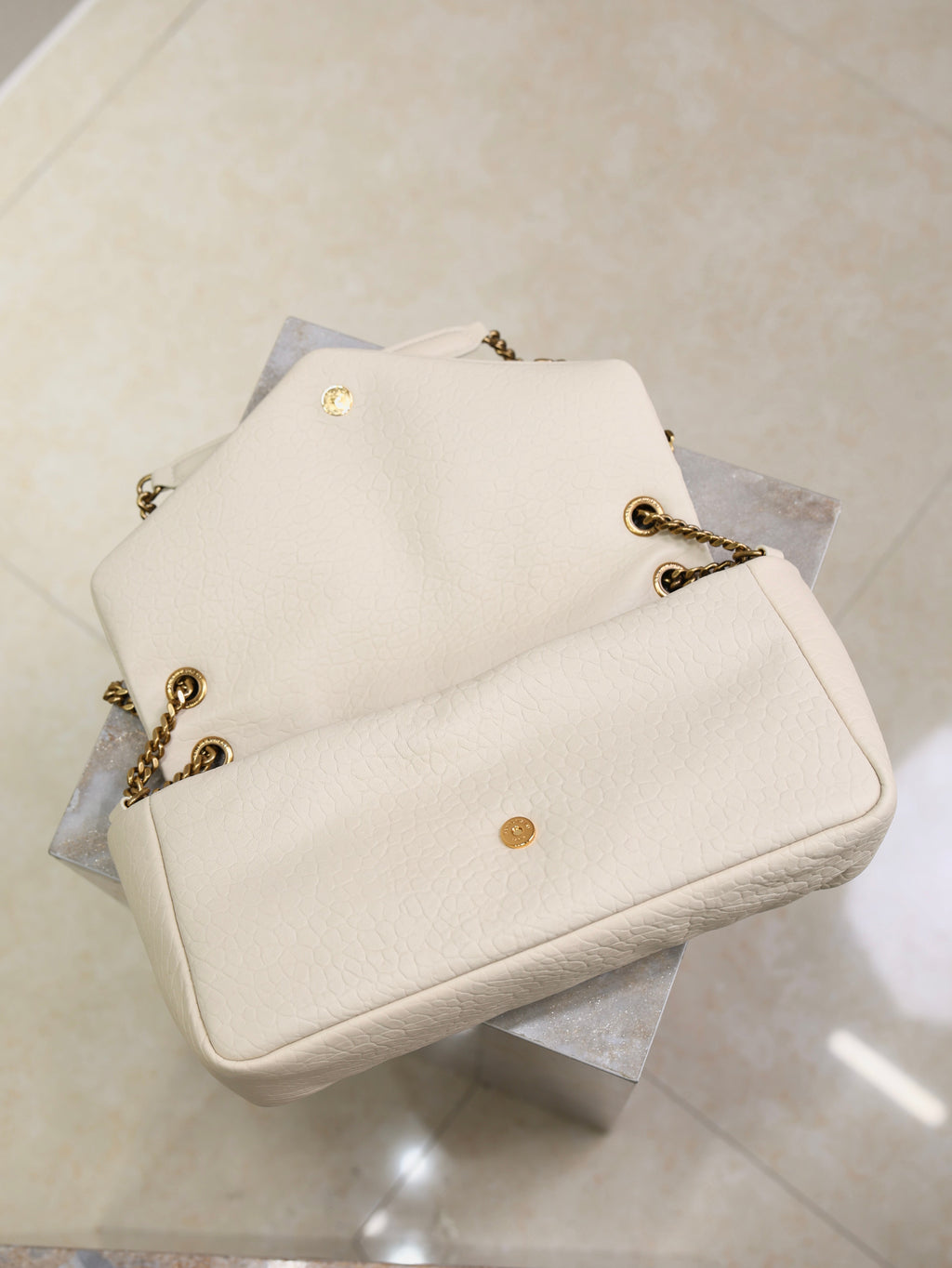 YSL 25S CALYPSO 30 IN IVORY GRAINED CALFSKIN GOLD HARDWARE