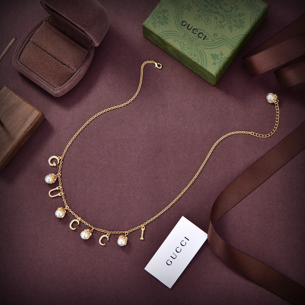 18K Double Gucci Logo Plaque Embellished Pearl Necklace