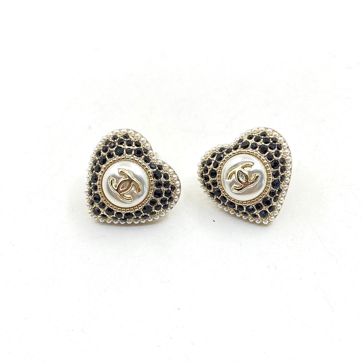 18K  Chanel Heart Crystals Earrings