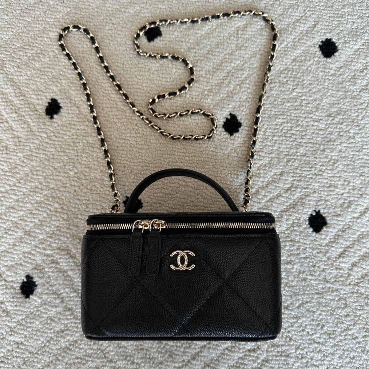 CHANEL 25S VANITY BAG 17 IN BLACK CAVIAR LEATHER WITH GOLD HARDWARE