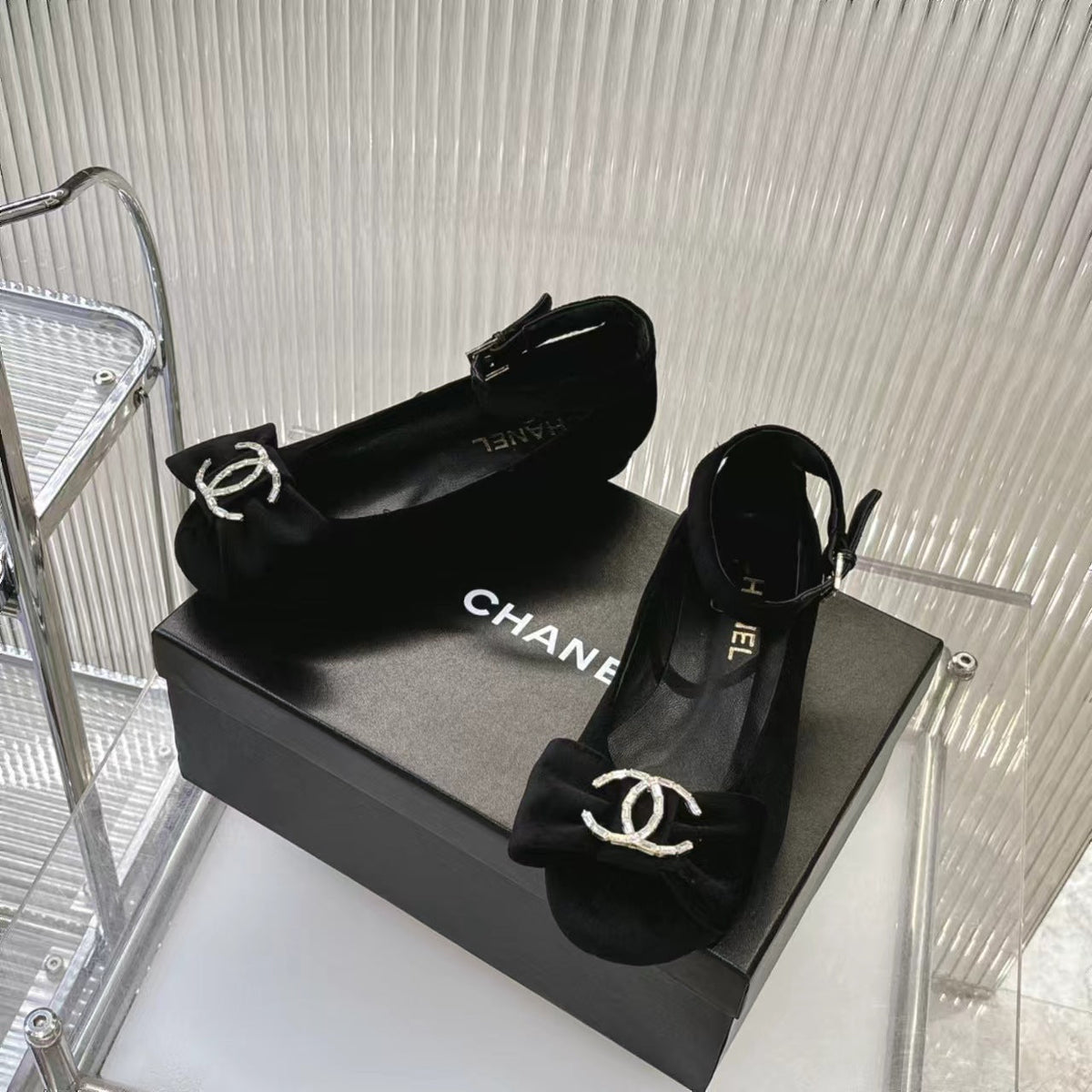CHANEL BOW MARY JANE SHOES IN BLACK VELVET