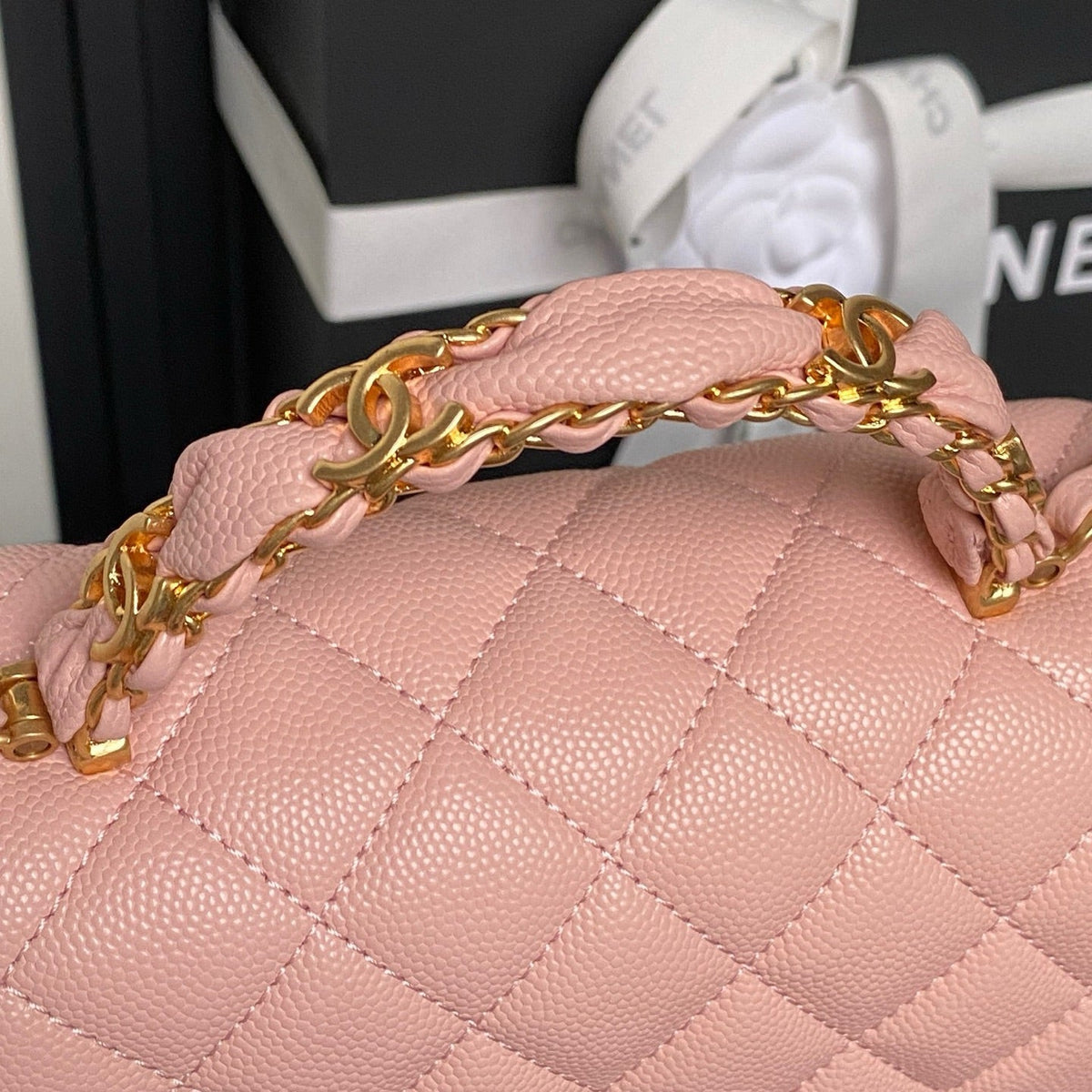CHANEL 25S FLAP BAG 22 CM IN PINK CAVIAR WITH GOLD HARDWARE