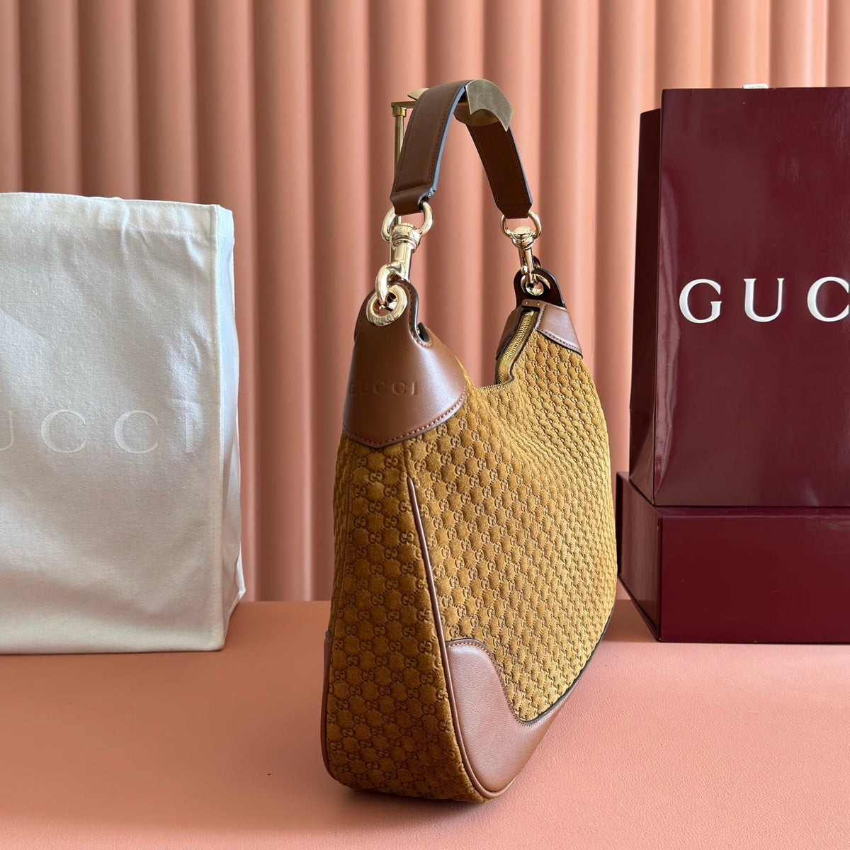 GUCCI 26S SHOULDER BAG 40 IN BROWN EMBOSSED SUEDE