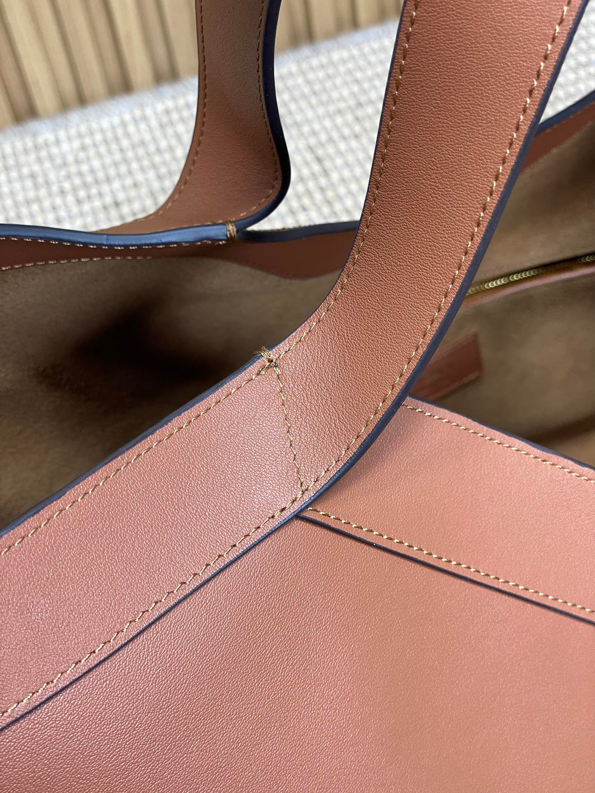 Y TOTE BAG 39 IN TAWNY BROWN CALFSKIN