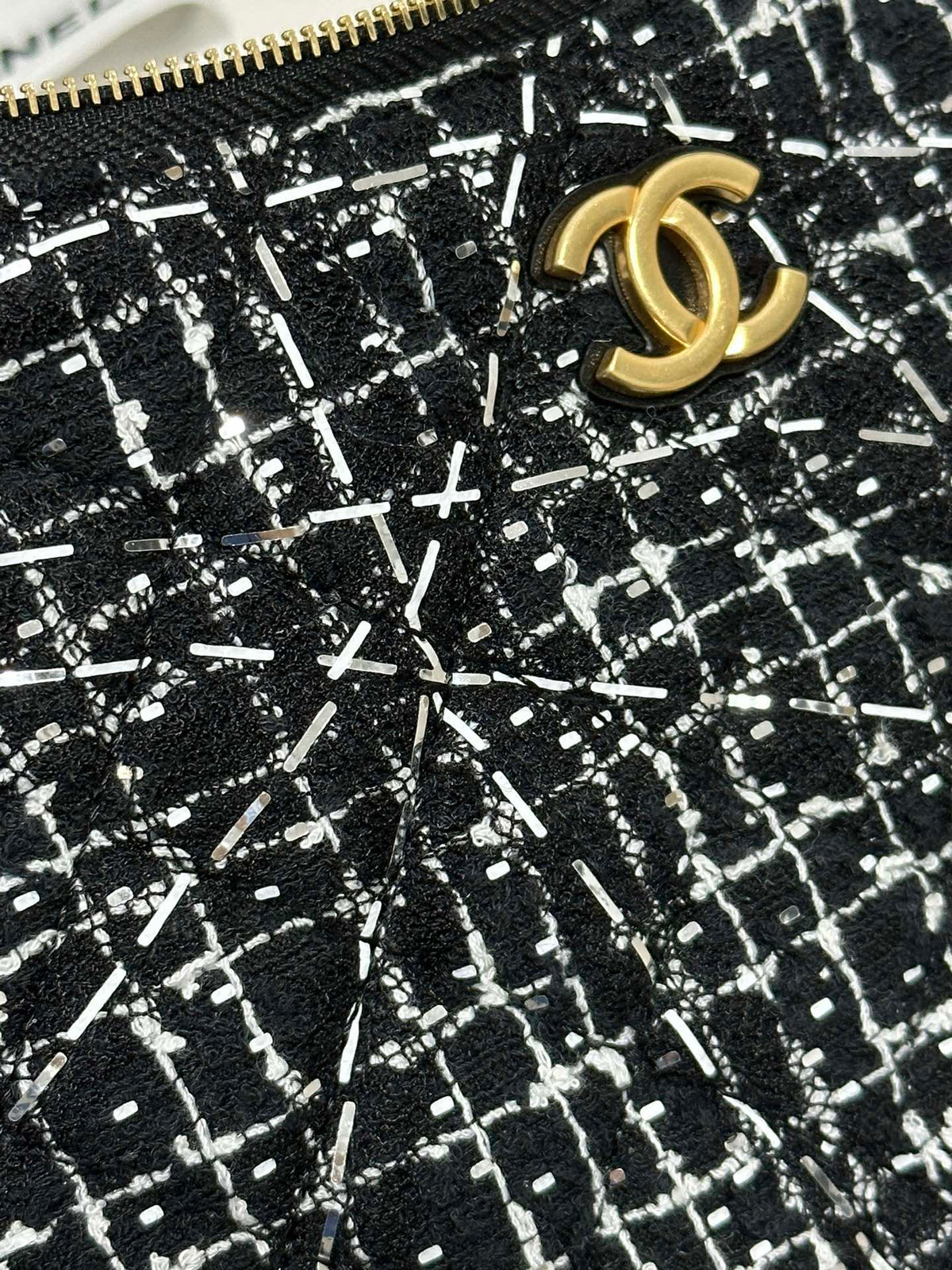 CHANEL HOBO BAG 23 IN BLACK MIX WHITE TWEED GOLD HARDWARE