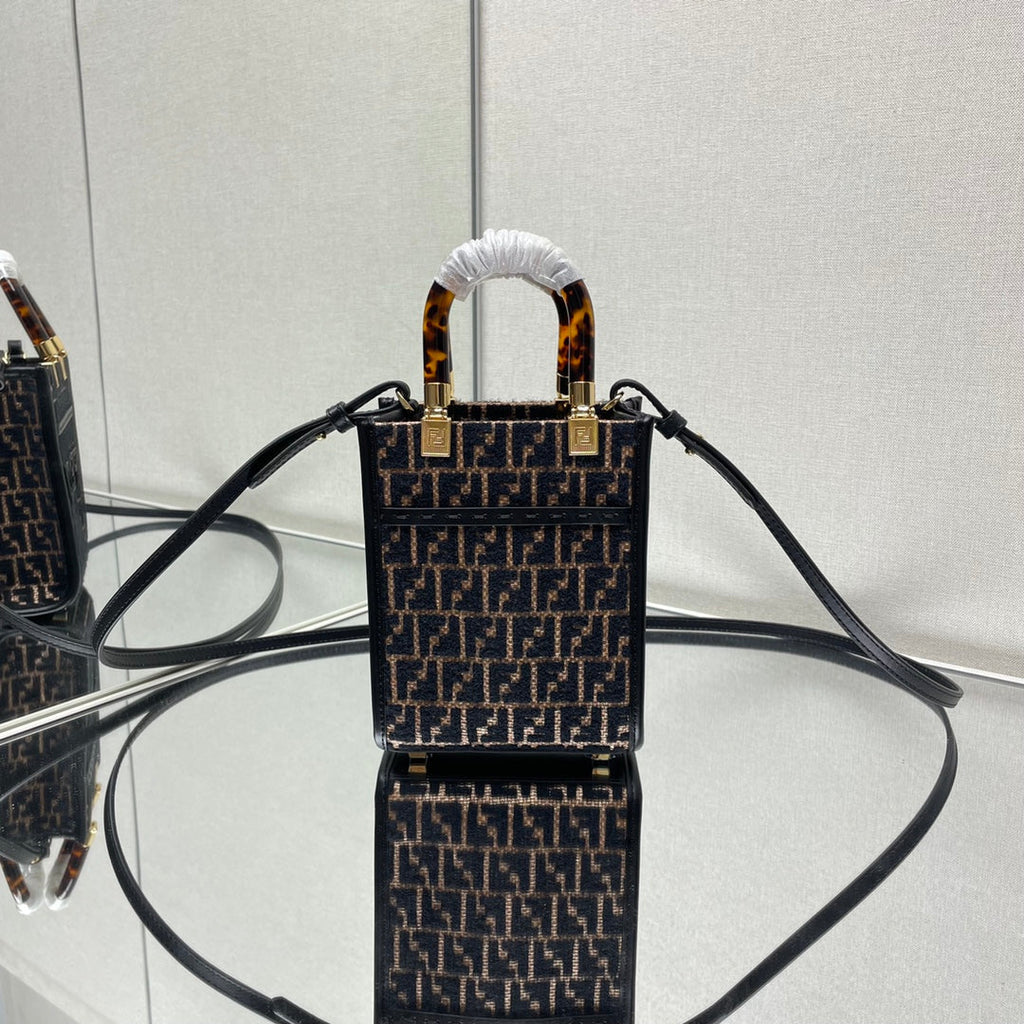 MINI SUNSHINE 18 IN BROWN RAFFIA AND BLACK WOOL CALFSKIN TRIM