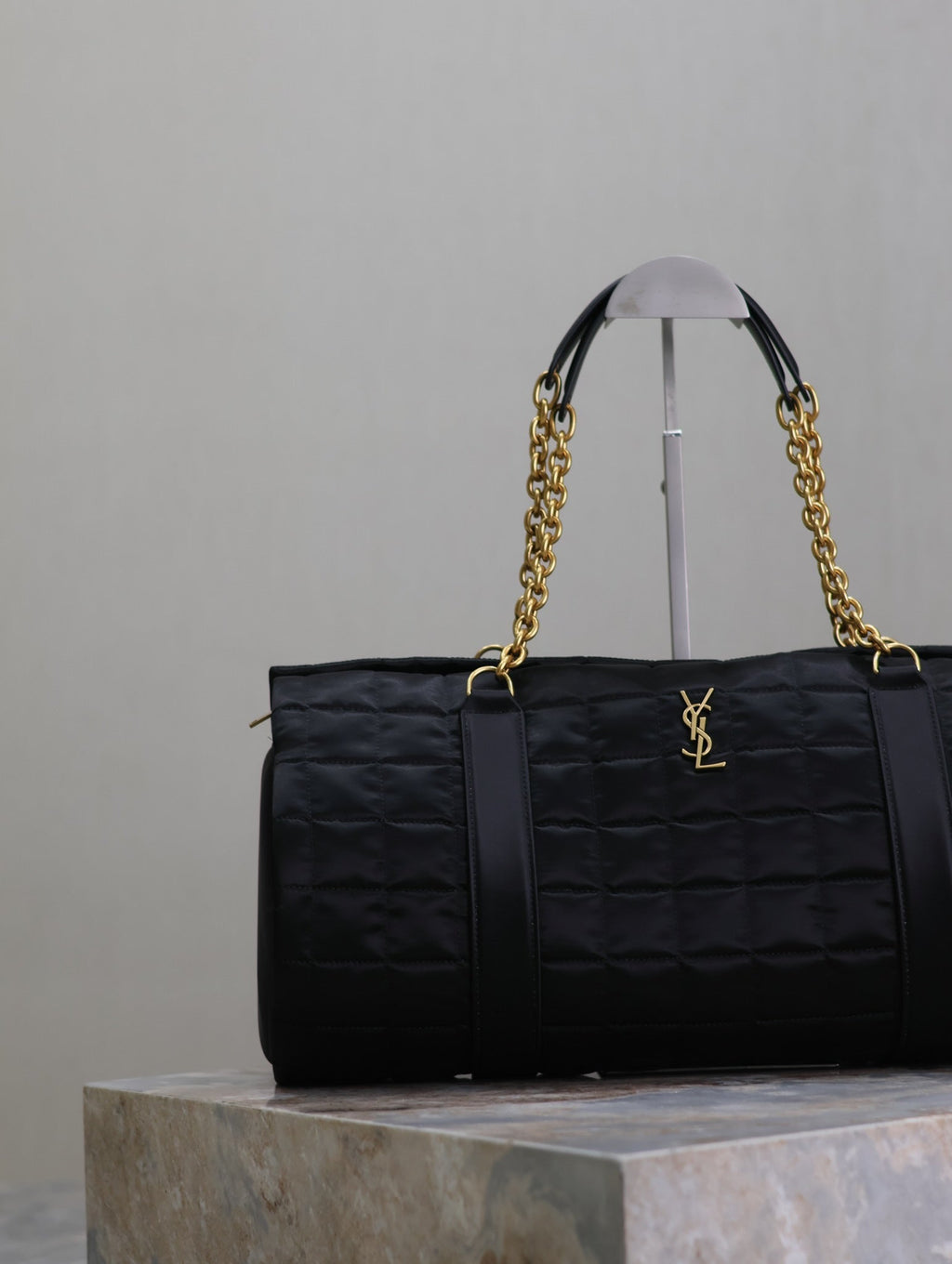 TRAVEL BAG 42 IN BLACK NYLON AND LEATHER TRIM GOLD HARDWARE
